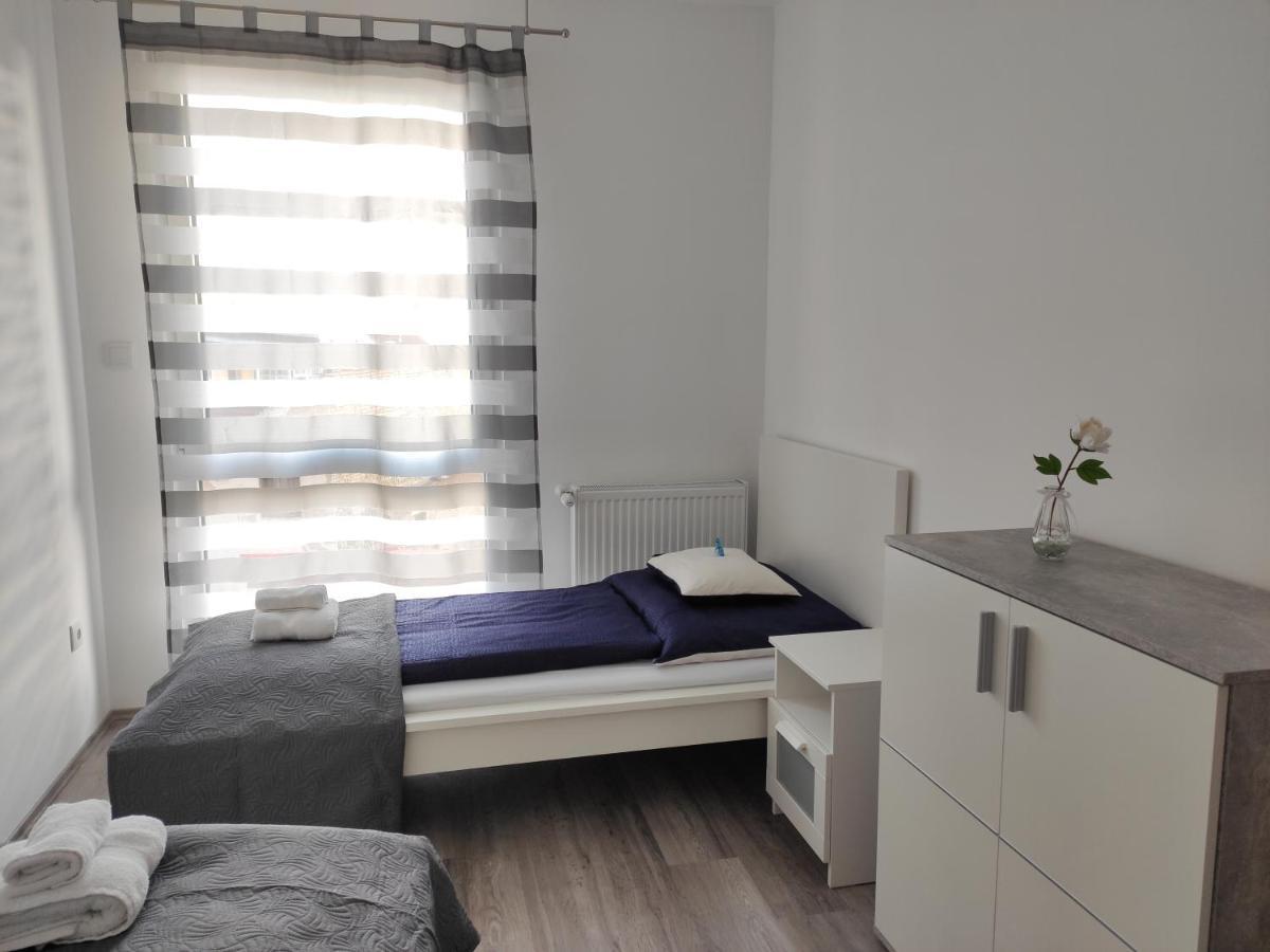 Bajcsy Apartment Debreţin Exterior foto